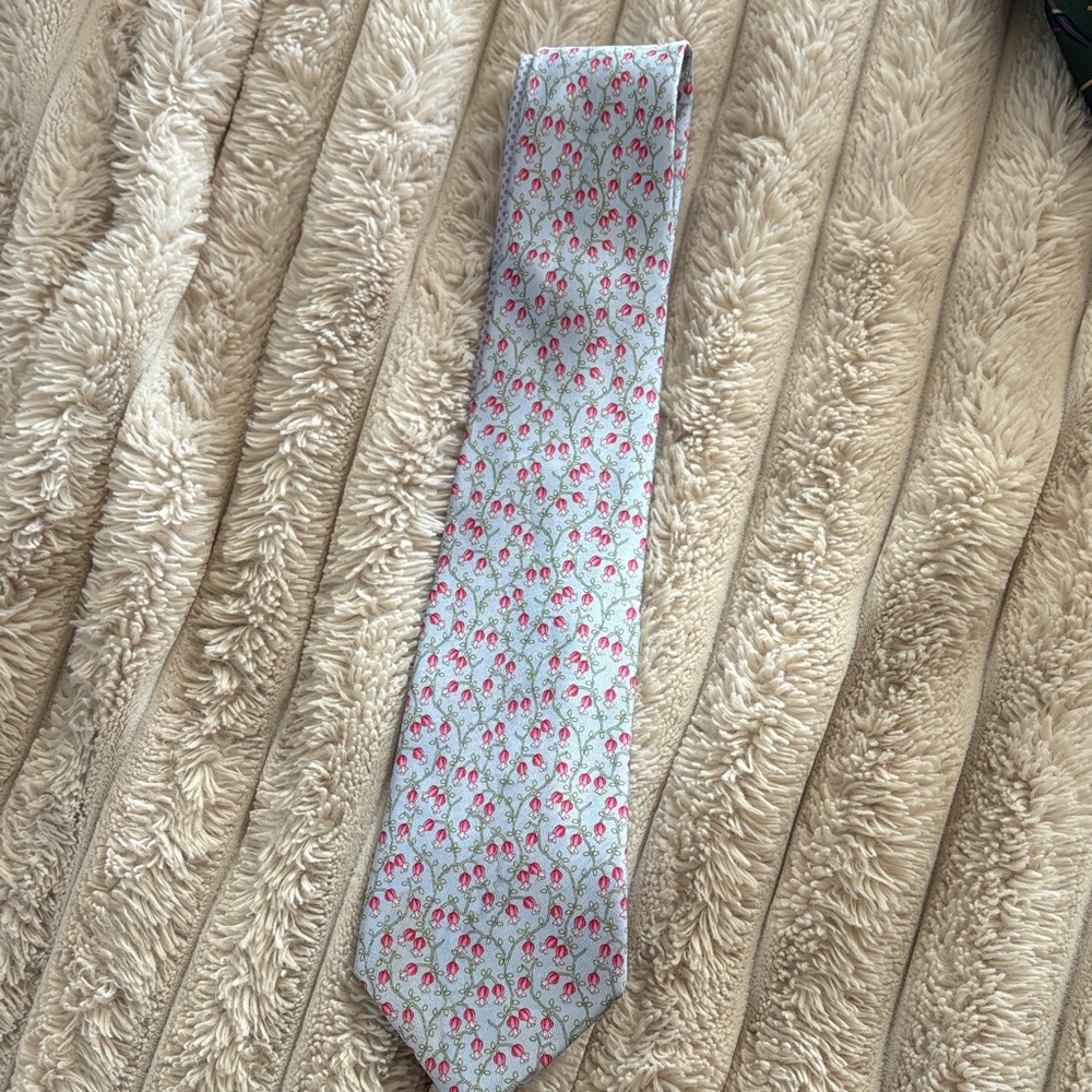Thomas Pink Floral Tie in Light Gray and Red